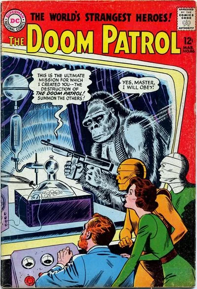 Portada de Doom Patrol en la que se ve ala Doom Patrol viendo una pantalla en la que un cerebro en un frasco de vidrio habla con un gorila con un fusil.
