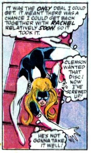 Viñeta en al que Spider-Woman tiene una pose arácnida que la tiene completamente descoyuntada: Una pierna haca abajo, el torso completamente tumbado, el brazo izquierdo extendido hacia fuera, el derecho retraído sujetándose y la pierna derecha doblada.